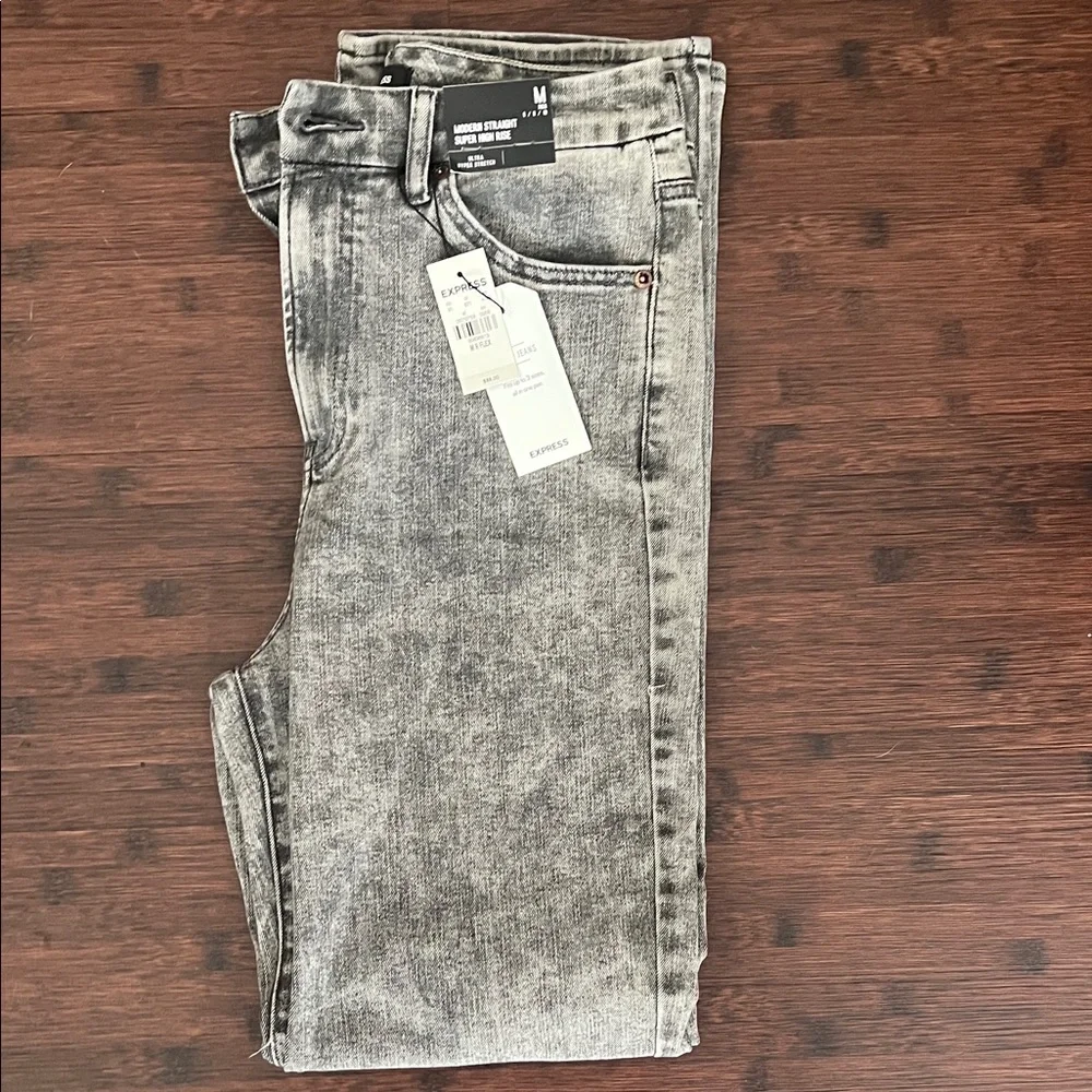 Express Gray Denim Jeans - Picture 3 of 5